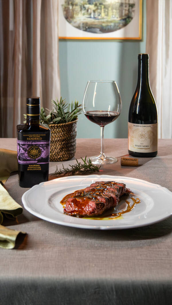 La Guida Completa al Fine Dining Casalingo: Come Cuocere il Manzo a Bassa Temperatura nell Olio Extravergine d’Oliva e Abbinarlo al Vino Rosso Perfetto